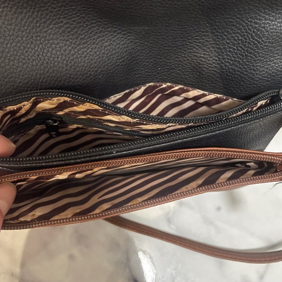 SOLD Dana Buchman Crossbody Bag - Picture 5 of 11